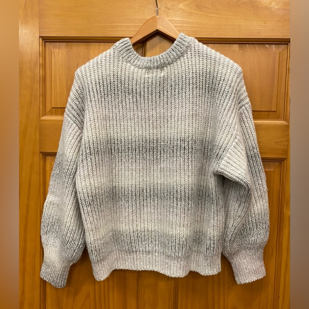 COZY Universal Thread Sweater - Picture 2 of 4